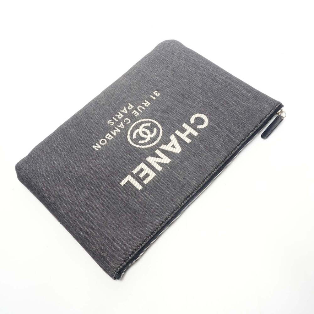 CHANEL Blue Clutch Bag - Picture 8 of 11